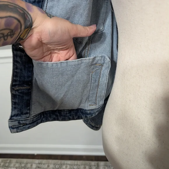 3/$30 Molly & Isadora Denim Jacket - Picture 4 of 8